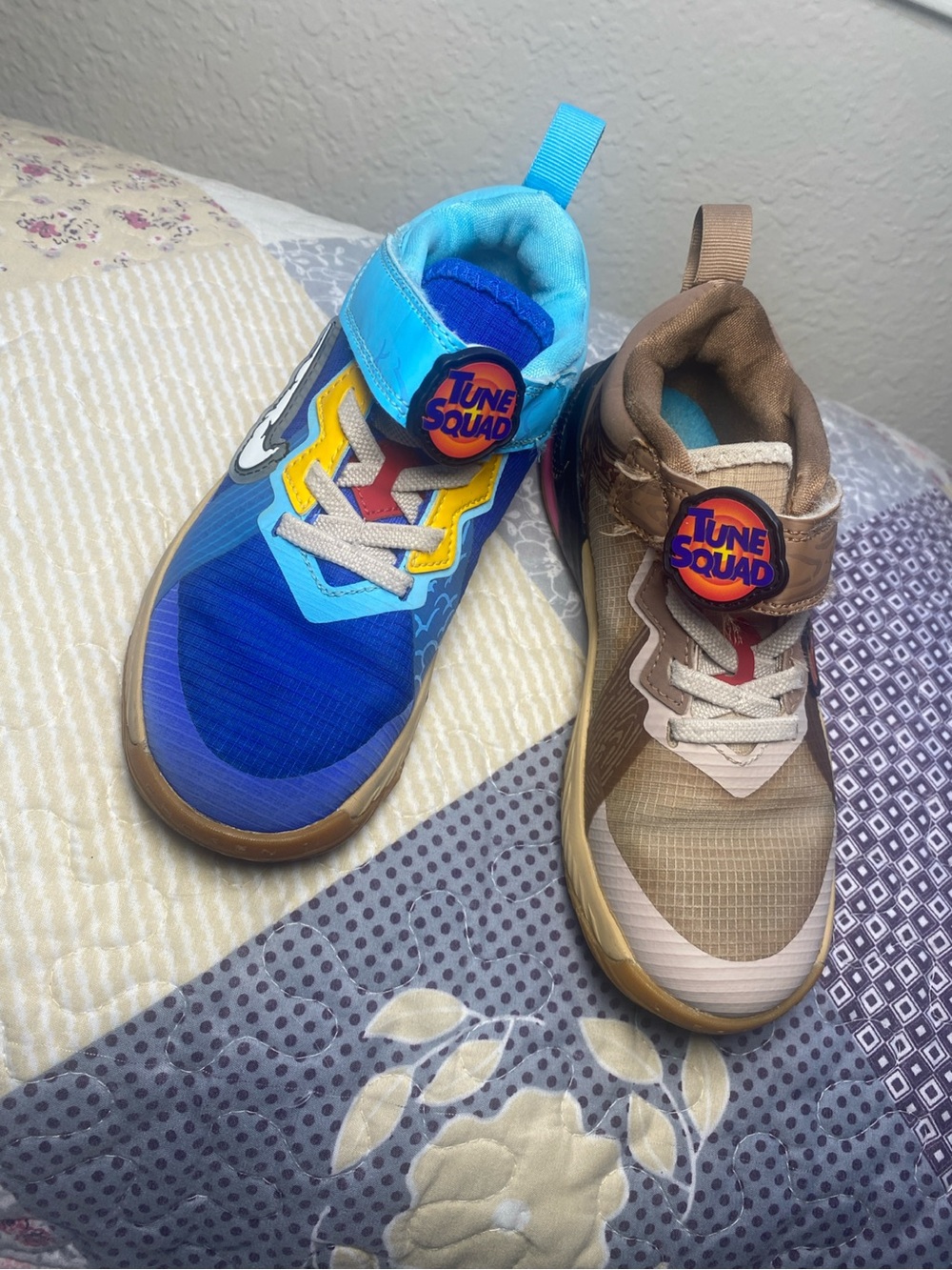 Tune Squad Kids' Light-Up Athletic Shoes - Blue & Brown Sz12.5 ..